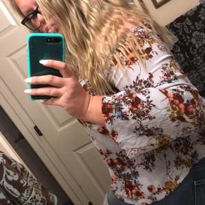 Meet your Posher, Hannah